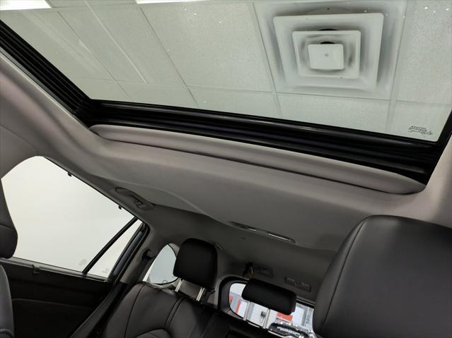 used 2022 Toyota Highlander car, priced at $39,882