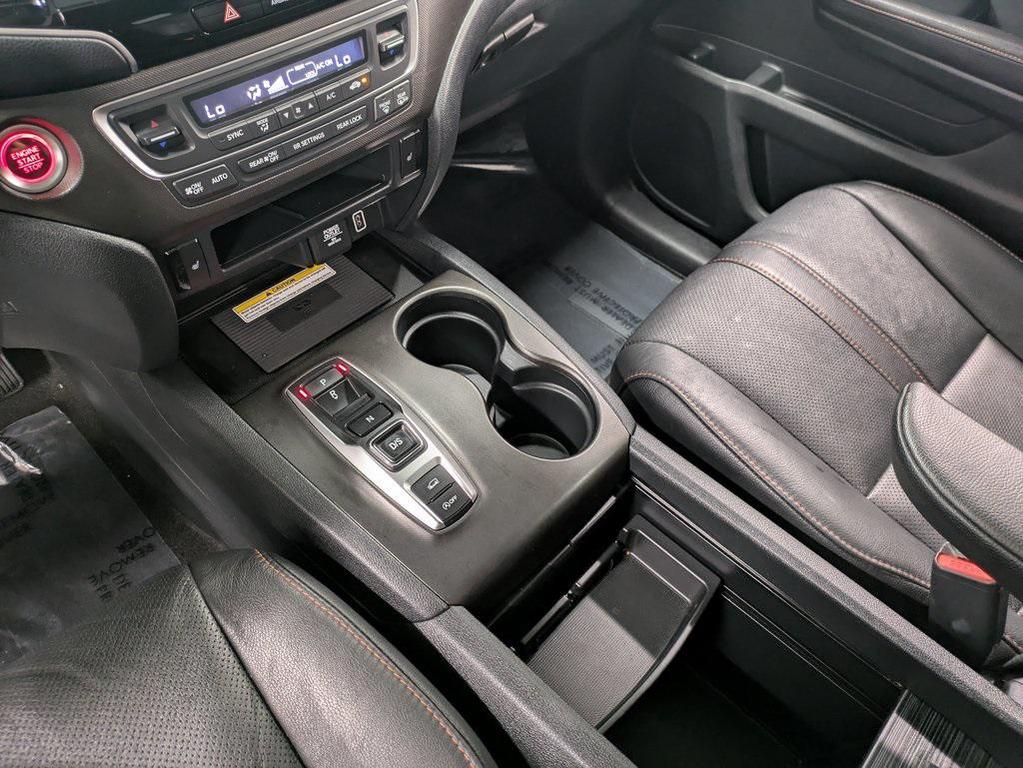used 2022 Honda Pilot car, priced at $30,498