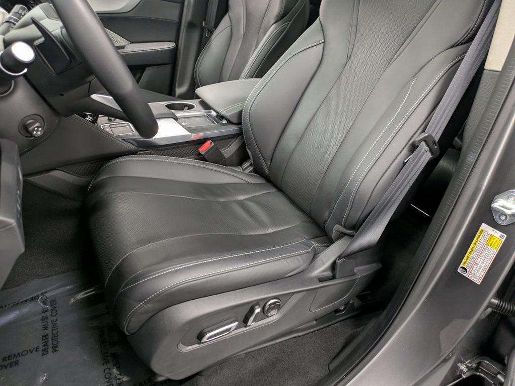 used 2023 Acura MDX car, priced at $40,554