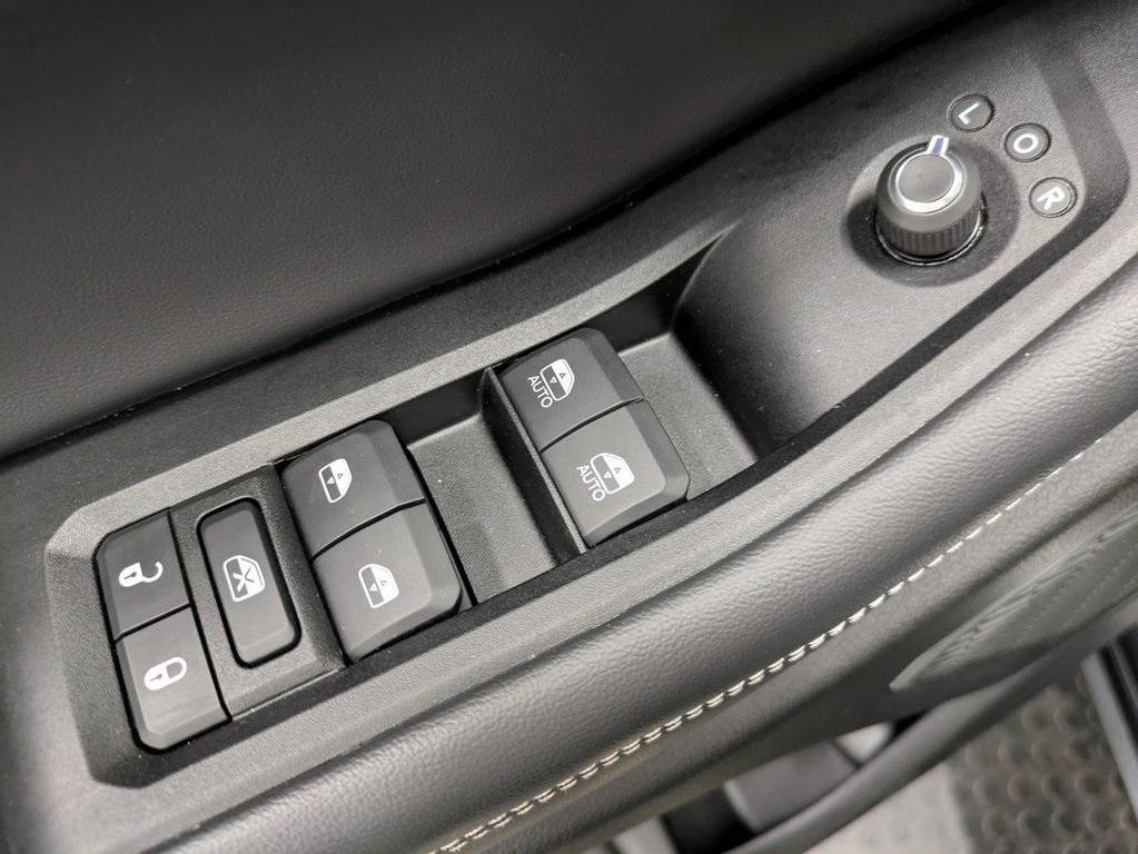 used 2022 Jeep Grand Cherokee car, priced at $29,339