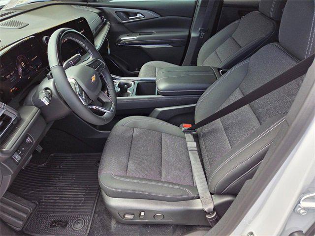 new 2026 Chevrolet Traverse car, priced at $49,068
