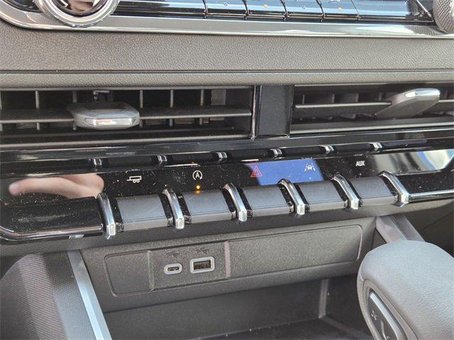 new 2025 Chevrolet Colorado car, priced at $37,105