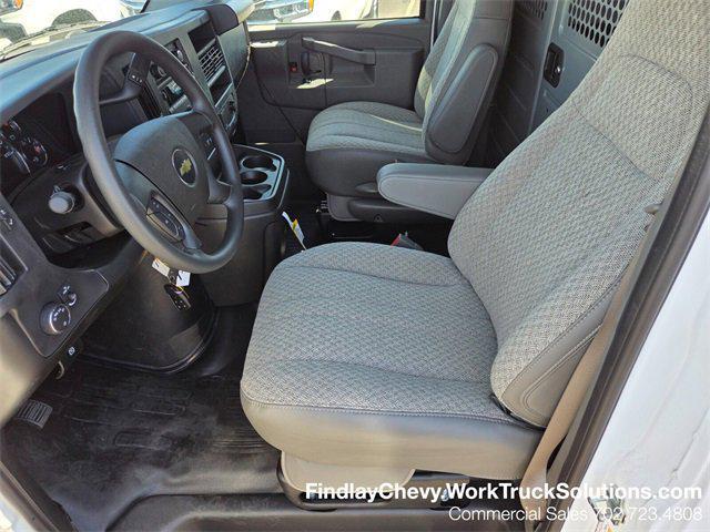 new 2025 Chevrolet Express 2500 car, priced at $44,688
