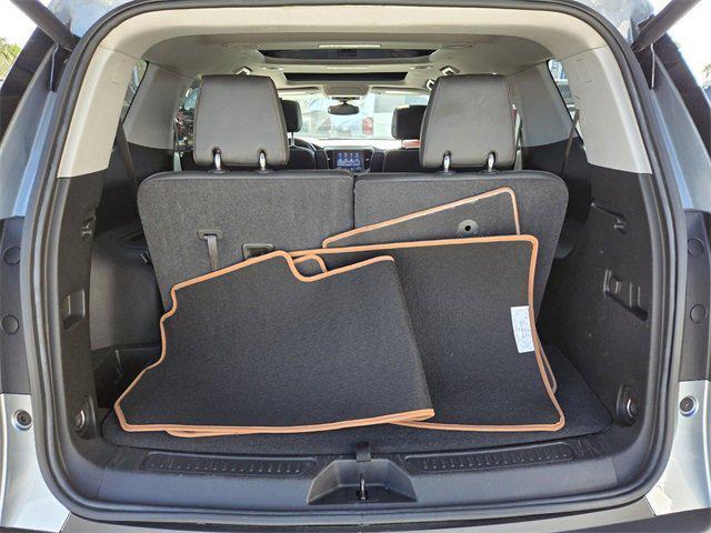 used 2023 GMC Acadia car, priced at $35,900