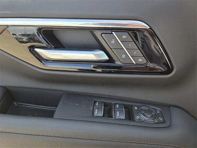 new 2025 Chevrolet Suburban car, priced at $98,367