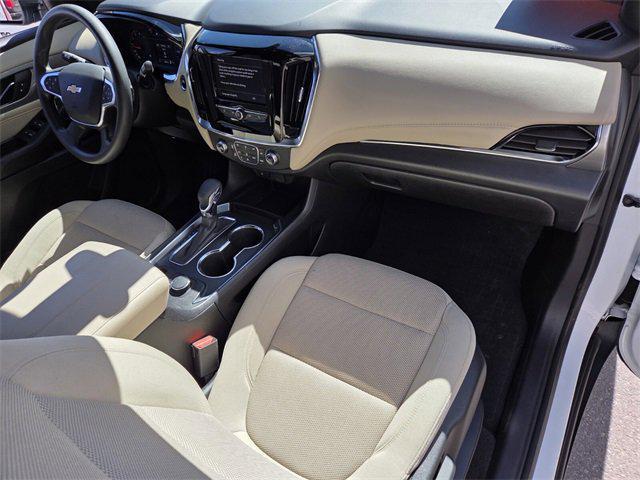 used 2023 Chevrolet Traverse car, priced at $29,900