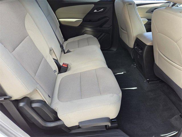 used 2023 Chevrolet Traverse car, priced at $29,900
