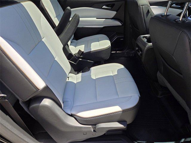 used 2025 Chevrolet Traverse car, priced at $52,900