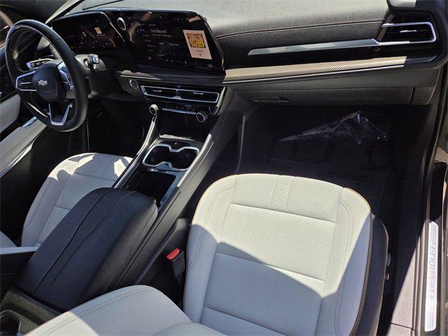 used 2025 Chevrolet Traverse car, priced at $52,900