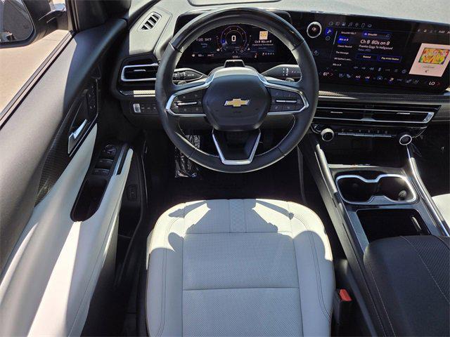 used 2025 Chevrolet Traverse car, priced at $52,900