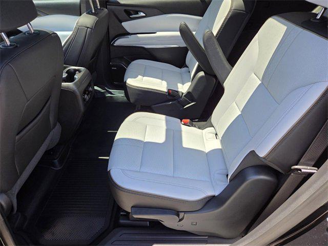 used 2025 Chevrolet Traverse car, priced at $52,900