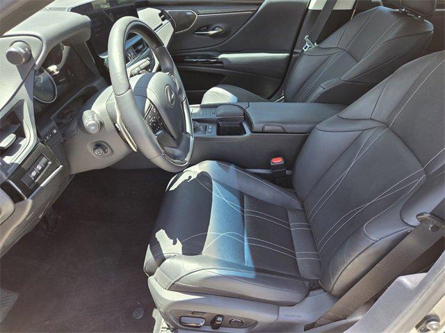 used 2022 Lexus ES 300h car, priced at $35,900