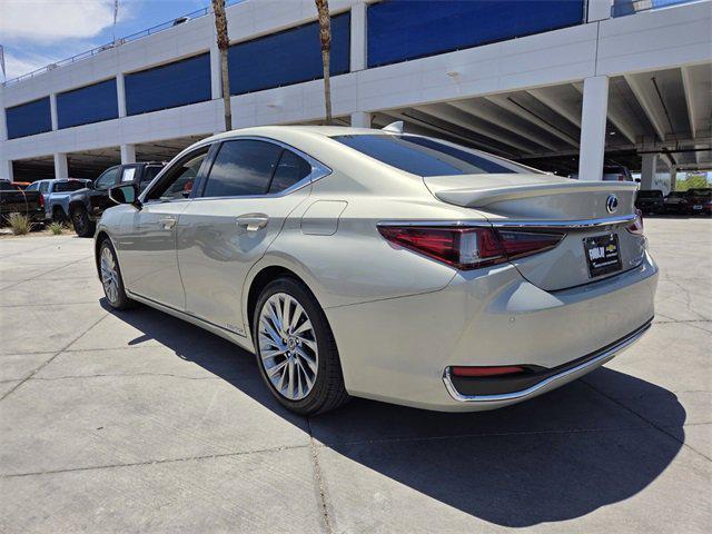 used 2022 Lexus ES 300h car, priced at $35,900