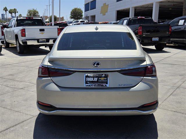 used 2022 Lexus ES 300h car, priced at $35,900