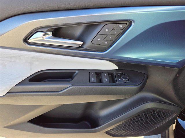 new 2025 Chevrolet Equinox EV car, priced at $52,437