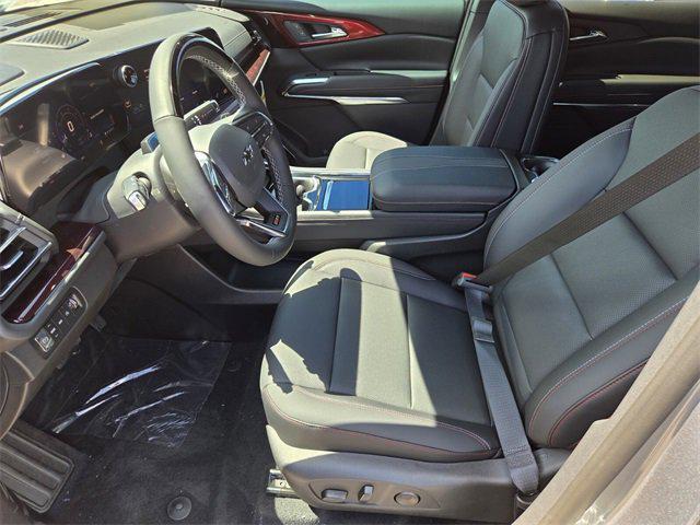 new 2026 Chevrolet Traverse car, priced at $56,925