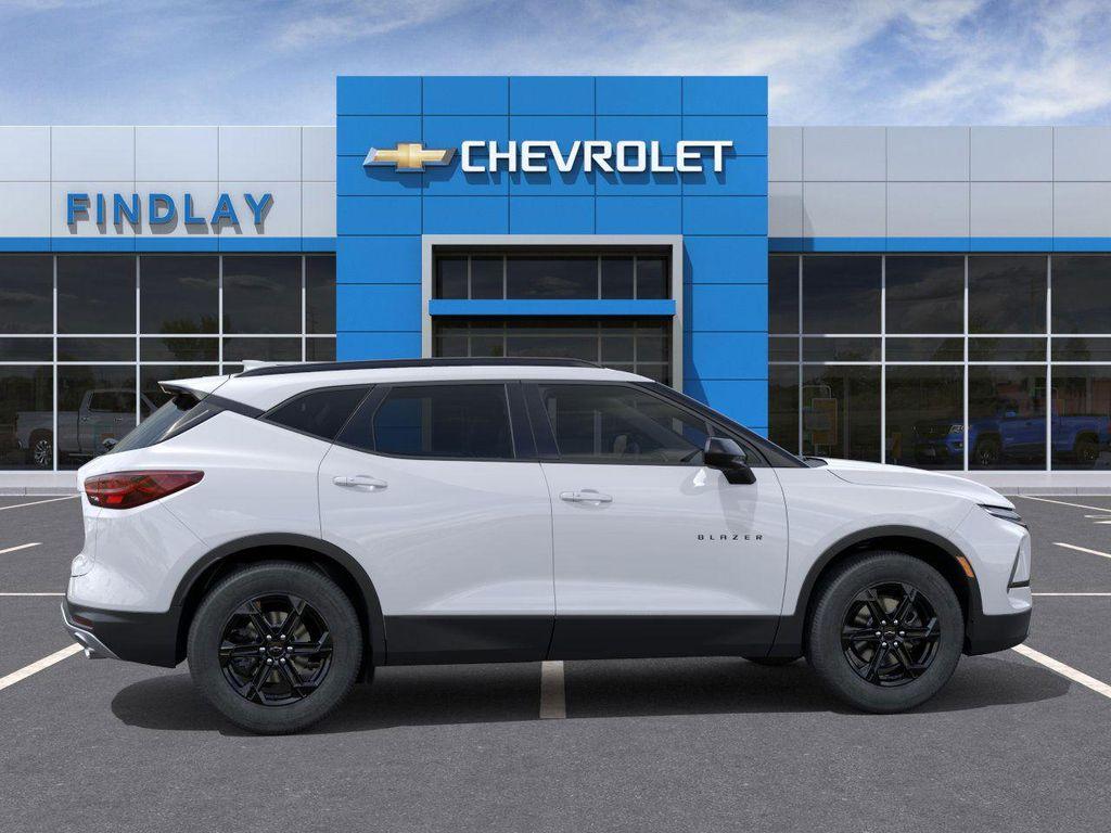 new 2025 Chevrolet Blazer car, priced at $39,871