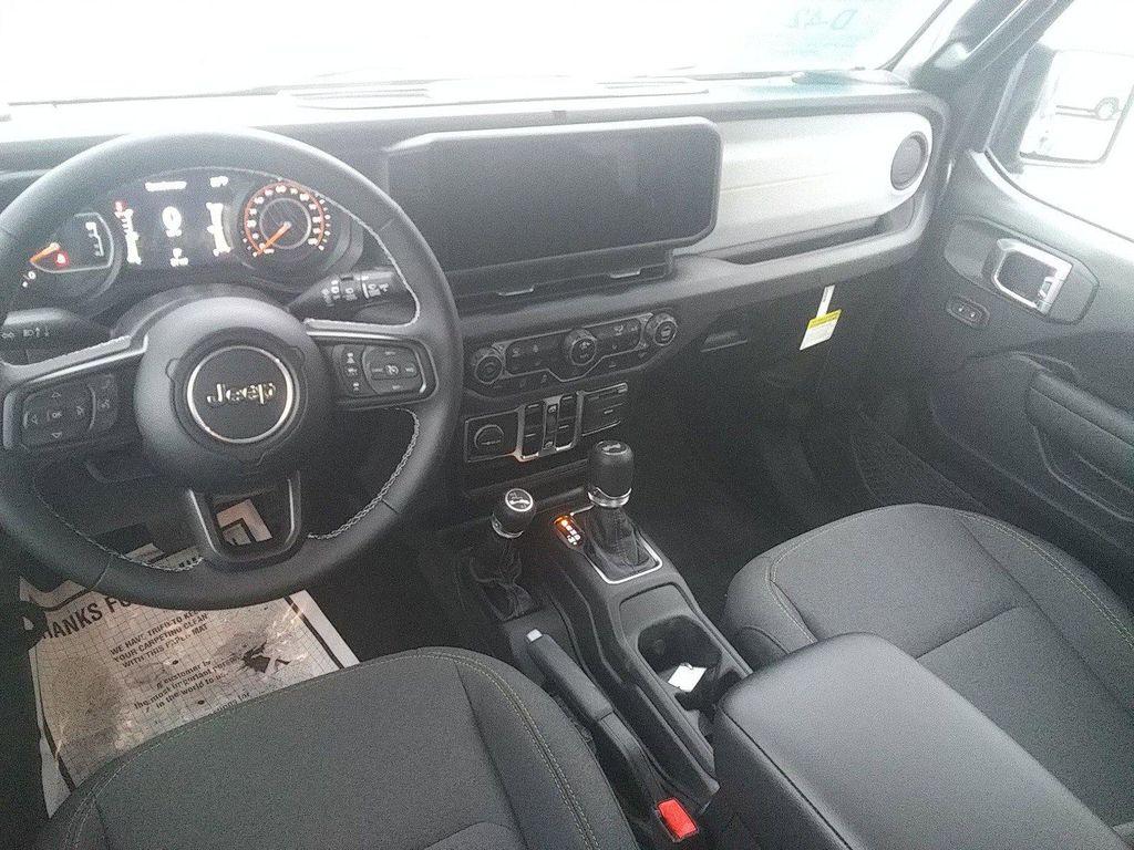 new 2025 Jeep Wrangler car, priced at $47,977