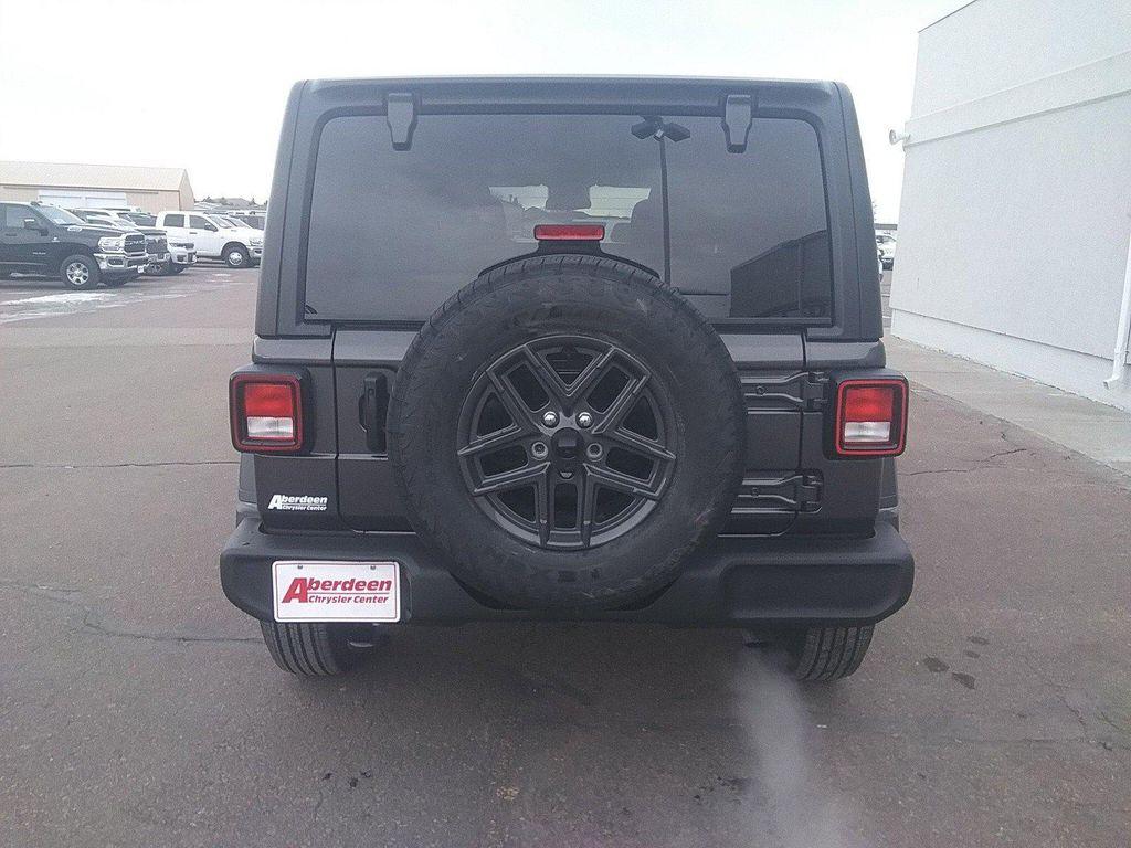 new 2025 Jeep Wrangler car, priced at $47,977