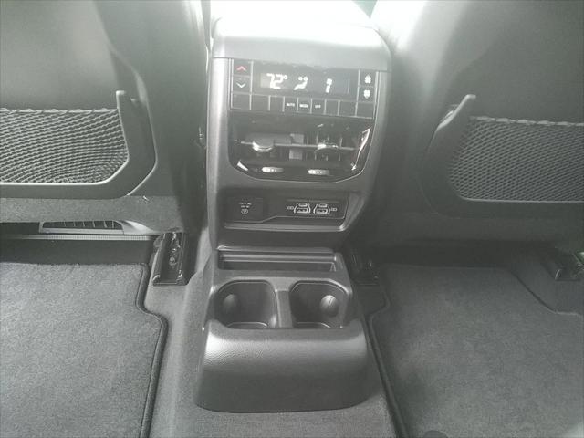 new 2024 Jeep Grand Cherokee L car, priced at $43,977