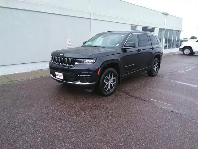 new 2024 Jeep Grand Cherokee L car, priced at $45,477