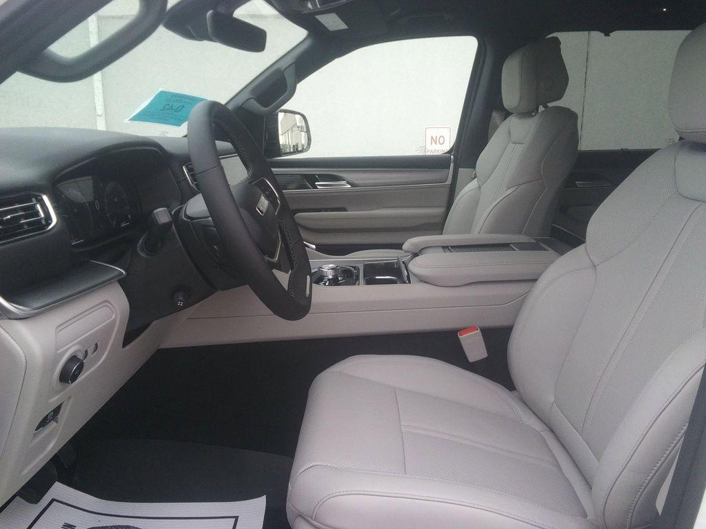 new 2025 Jeep Wagoneer L car, priced at $69,977