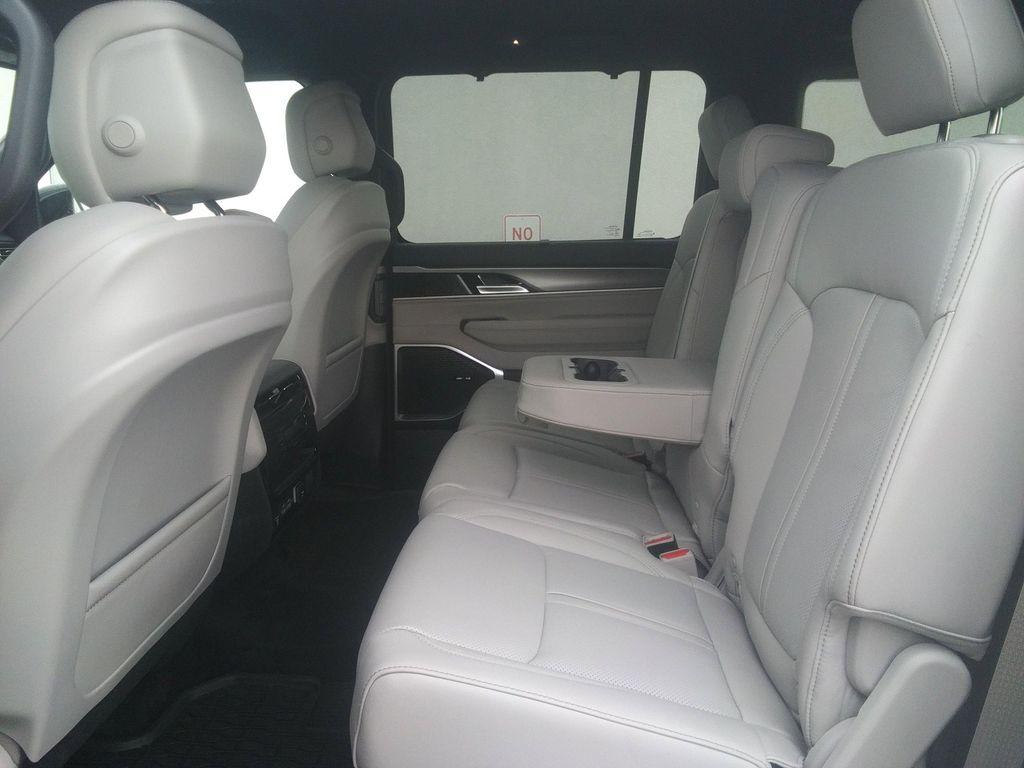 new 2025 Jeep Wagoneer L car, priced at $69,977