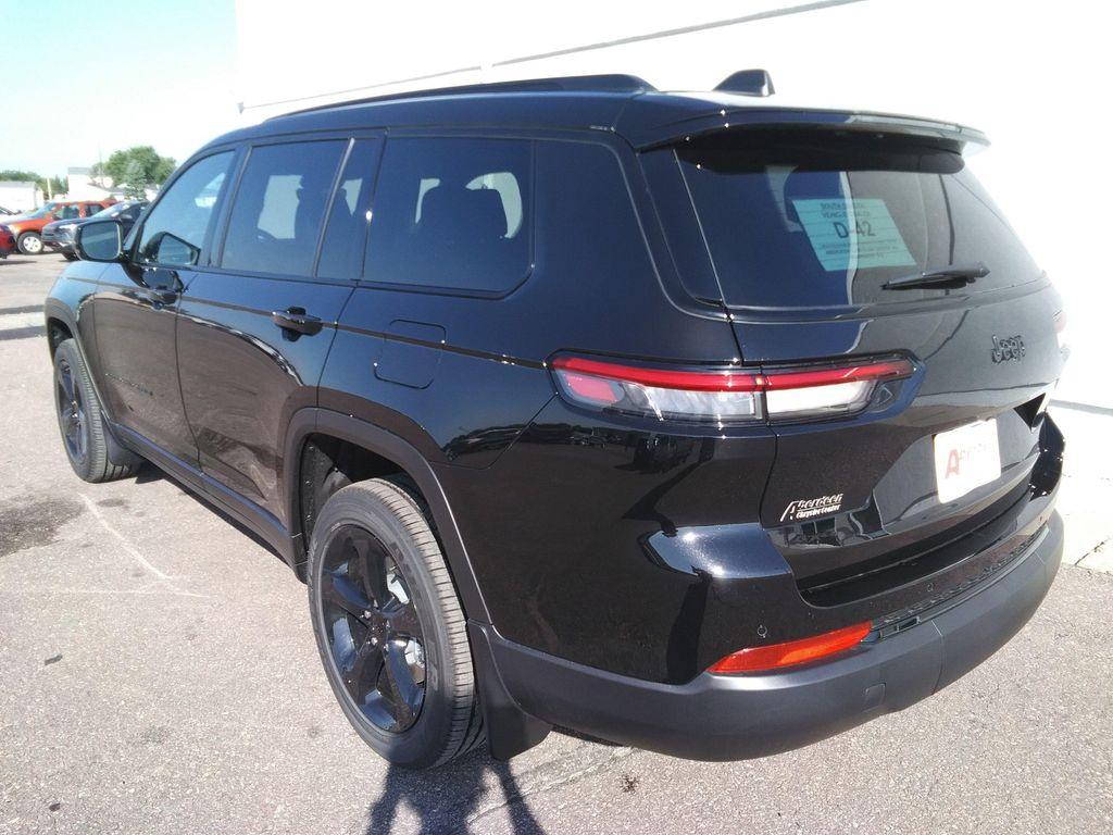 new 2025 Jeep Grand Cherokee L car, priced at $45,977