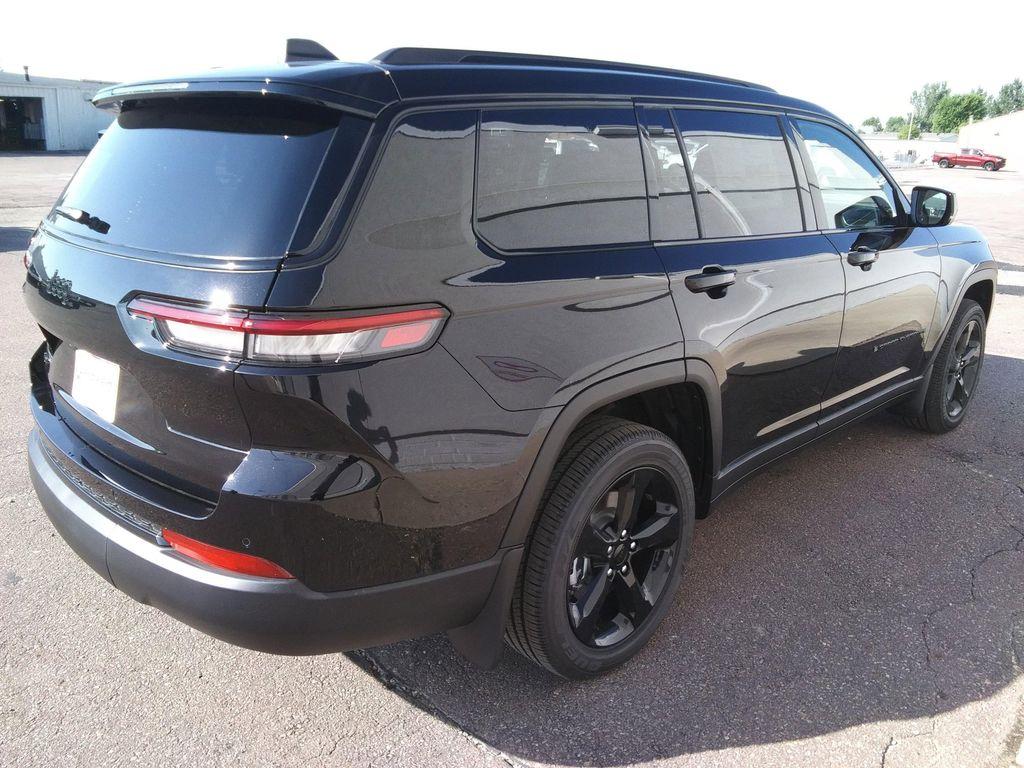 new 2025 Jeep Grand Cherokee L car, priced at $45,977