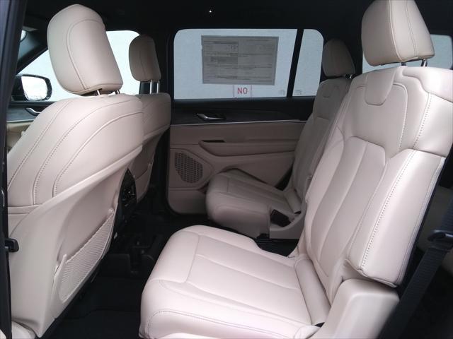new 2025 Jeep Grand Cherokee L car, priced at $45,977