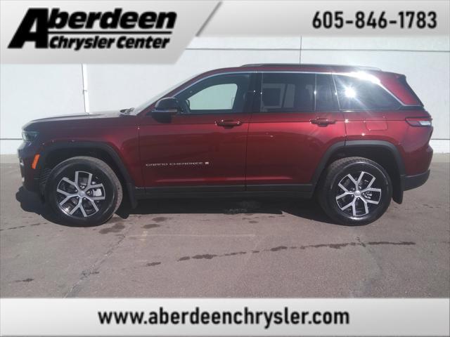 new 2025 Jeep Grand Cherokee car, priced at $42,977