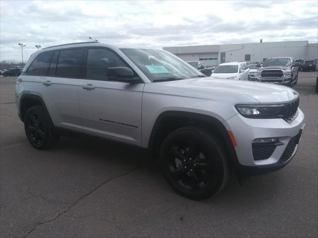 new 2025 Jeep Grand Cherokee car, priced at $46,477