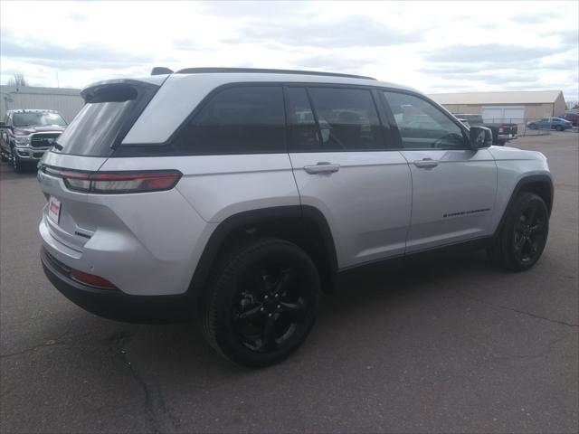 new 2025 Jeep Grand Cherokee car, priced at $46,477