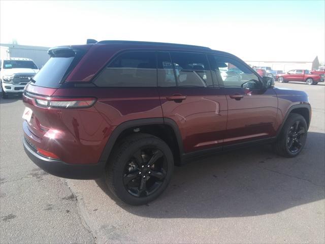 new 2025 Jeep Grand Cherokee car, priced at $45,977