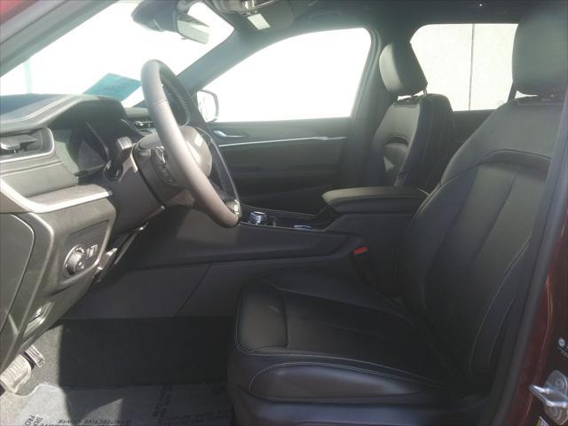new 2025 Jeep Grand Cherokee car, priced at $45,977