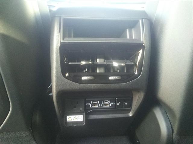 new 2025 Jeep Grand Cherokee car, priced at $45,977