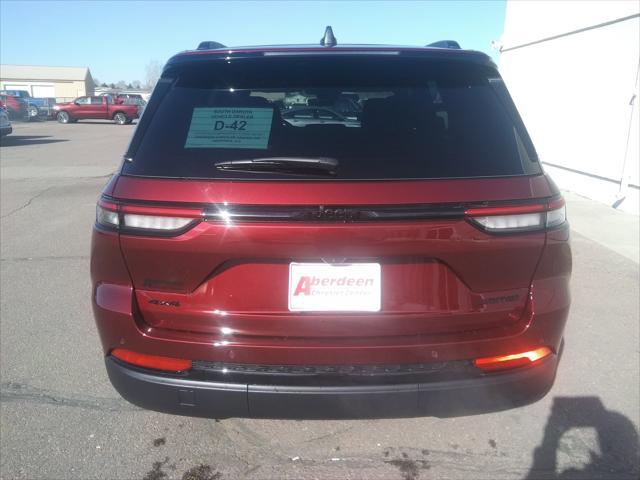 new 2025 Jeep Grand Cherokee car, priced at $45,977
