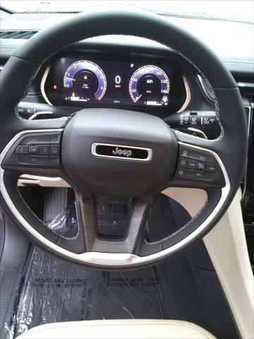 new 2025 Jeep Grand Cherokee car, priced at $43,977