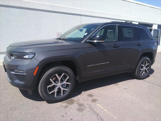 new 2025 Jeep Grand Cherokee car, priced at $43,977