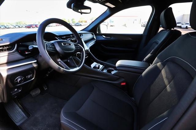 new 2024 Jeep Grand Cherokee car, priced at $40,977