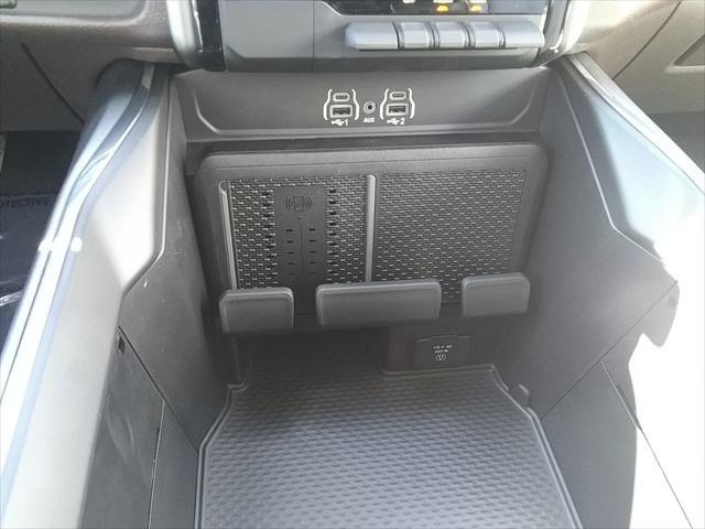 new 2025 Ram 1500 car, priced at $57,477