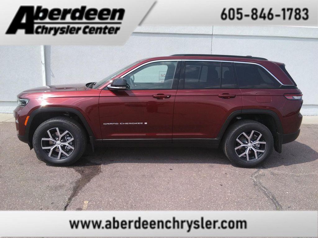 new 2025 Jeep Grand Cherokee car, priced at $44,977
