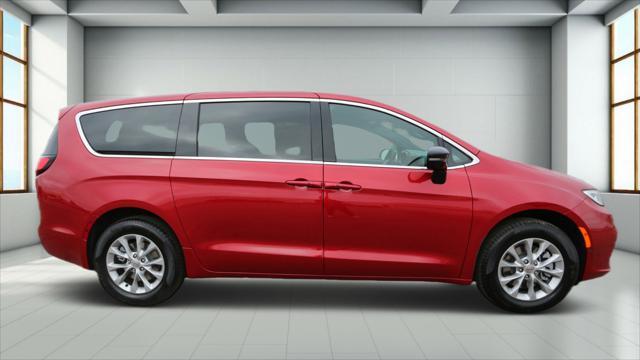 new 2025 Chrysler Pacifica car, priced at $46,977