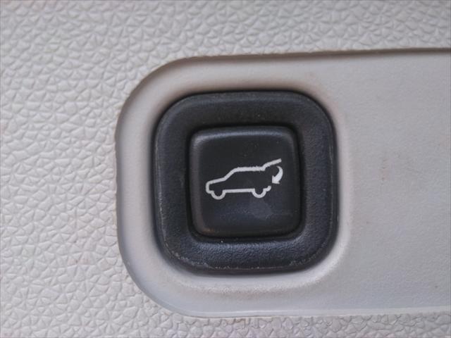 used 2011 Chevrolet Suburban car, priced at $7,999