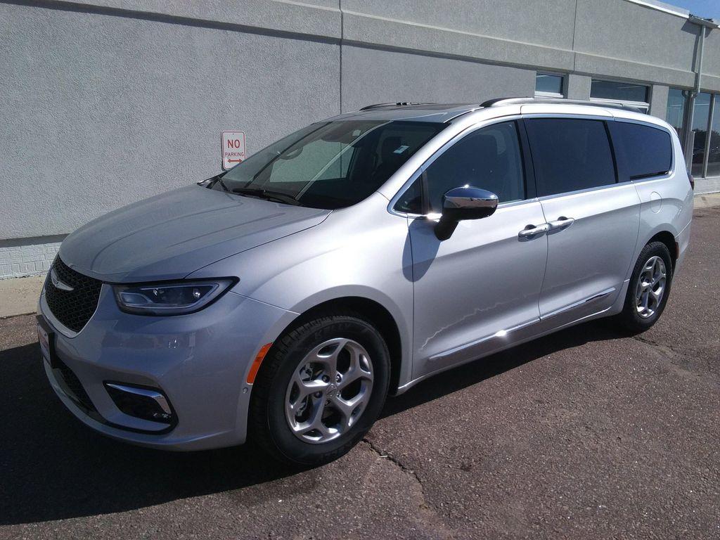 used 2023 Chrysler Pacifica car, priced at $33,975