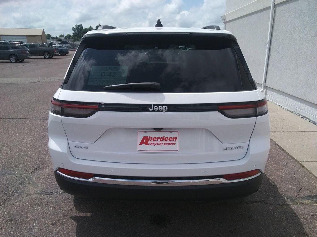 new 2025 Jeep Grand Cherokee car, priced at $44,477