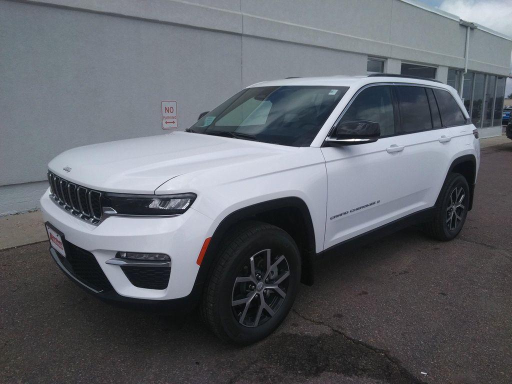 new 2025 Jeep Grand Cherokee car, priced at $44,477