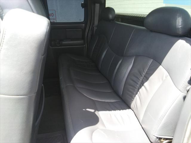 used 2000 GMC Sierra 1500 car, priced at $5,999