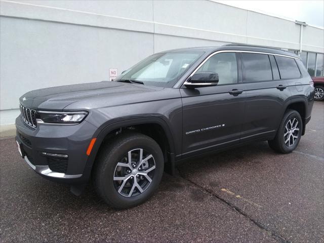 new 2025 Jeep Grand Cherokee L car, priced at $45,977