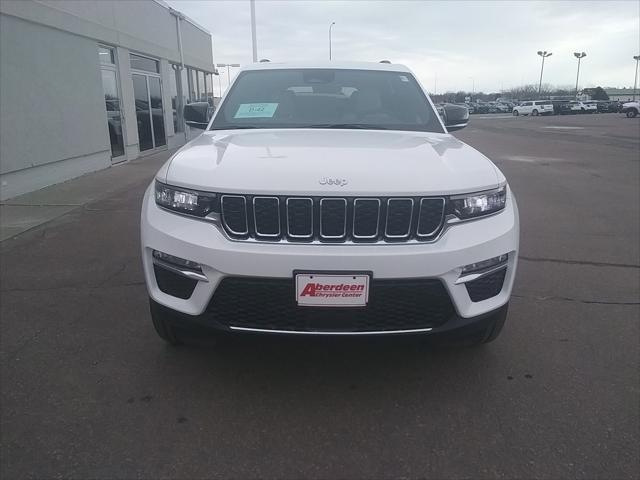 new 2025 Jeep Grand Cherokee car, priced at $45,977